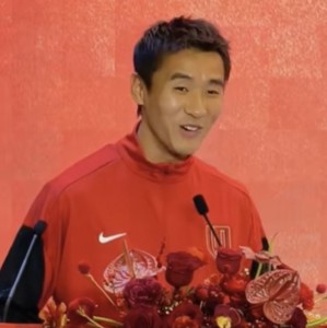 视频直播-笑喷！队长韦世豪鼓励队友时嘴瓢：输了一起狂，哦不，输了一起扛